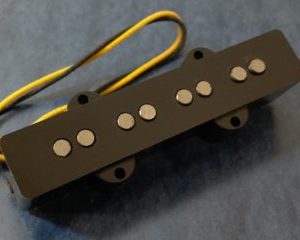 Bass guitar pickups